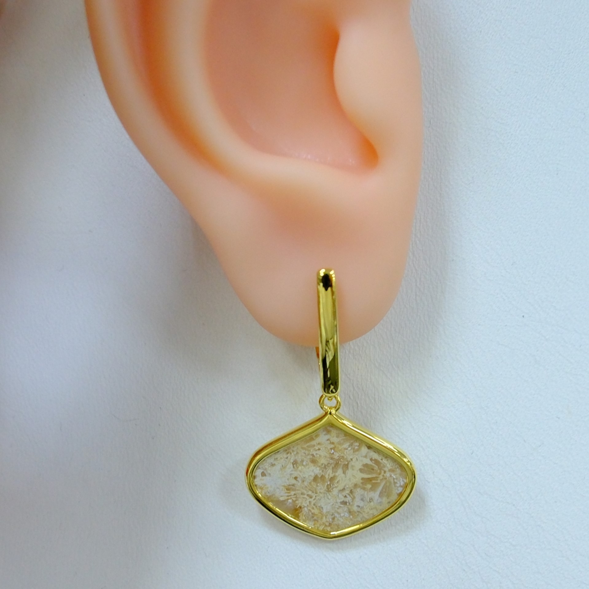 Серебряные серьги с Хризантемовыми кораллами